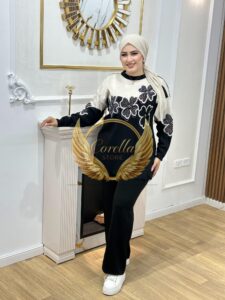 Ensemble laine fleur C11